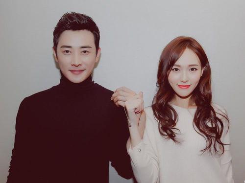 娱乐吃瓜女孩子恋爱脑